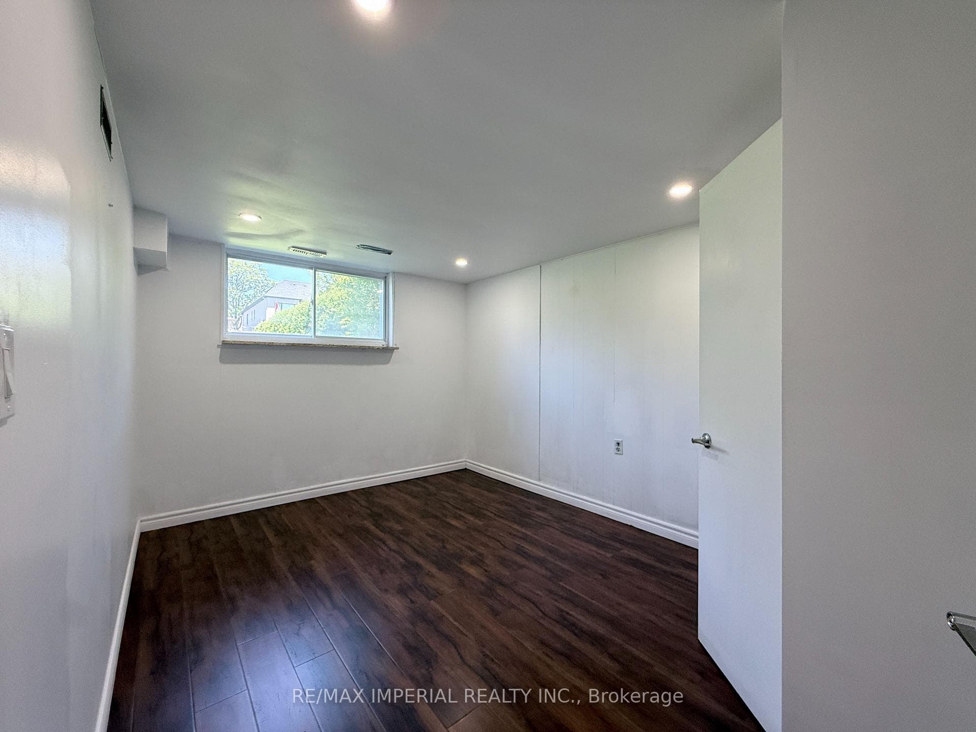 52 Yongehurst Road Unit BSMT #2 photo 8
