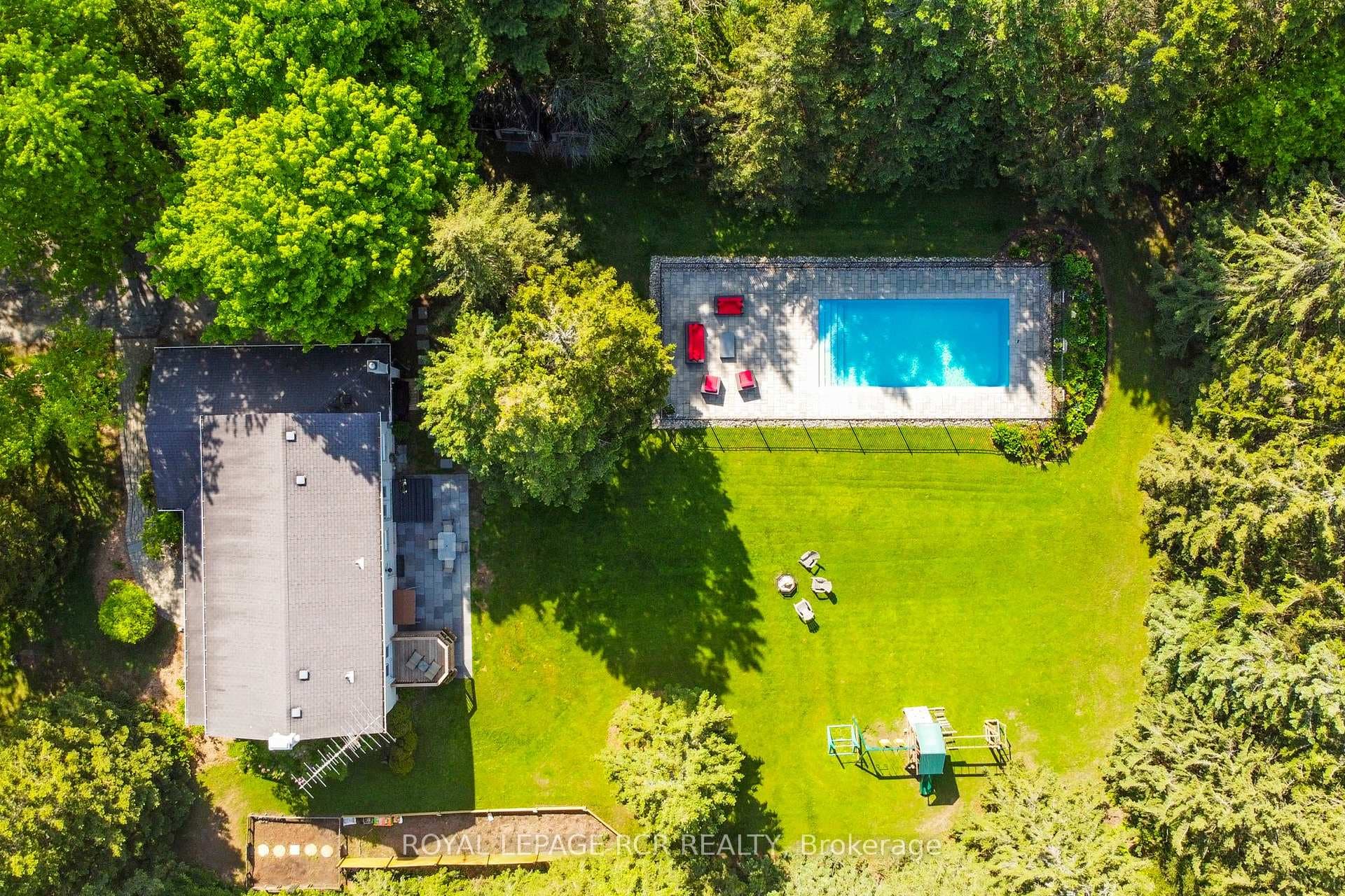 1614 Sumach Road photo 38