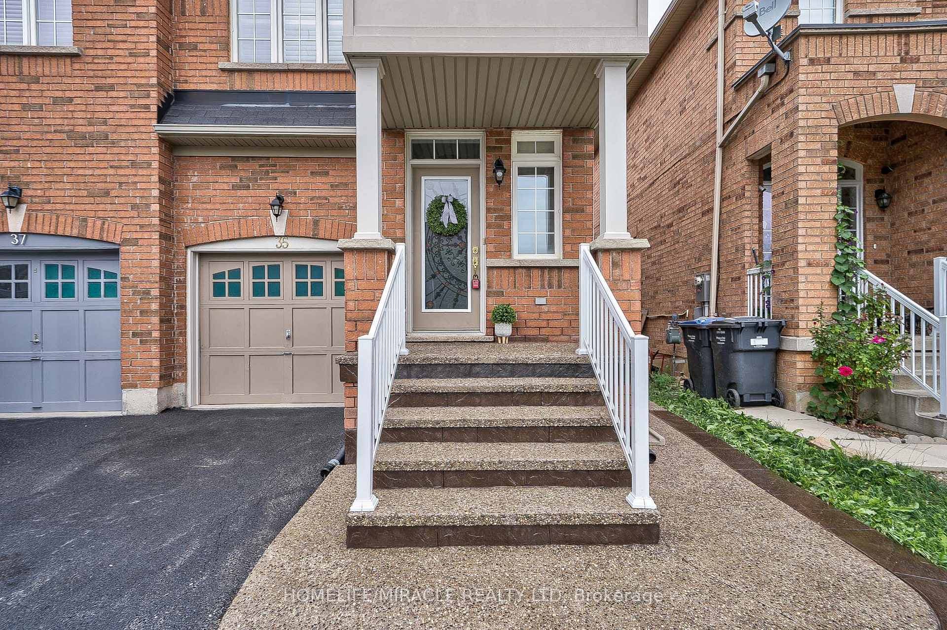 35 Crumlin Crescent photo 3