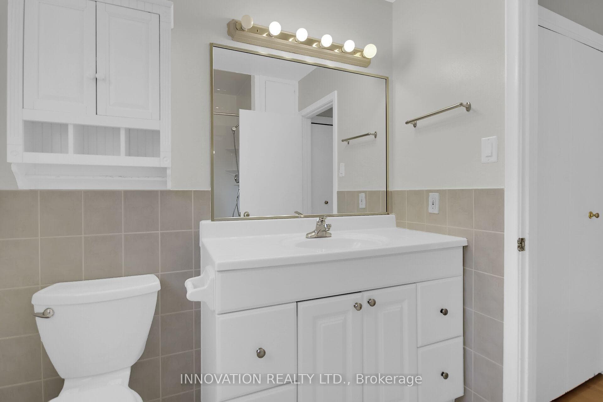 859 Tavistock Road photo 28