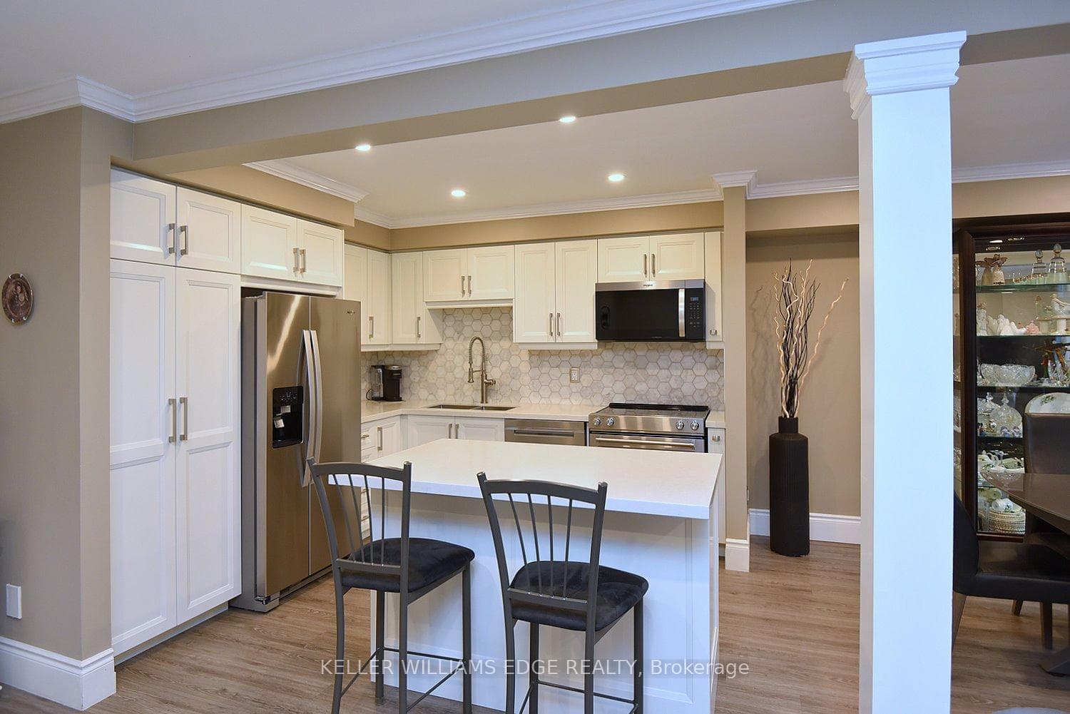 1245 Stephenson Drive Unit 20 photo 18