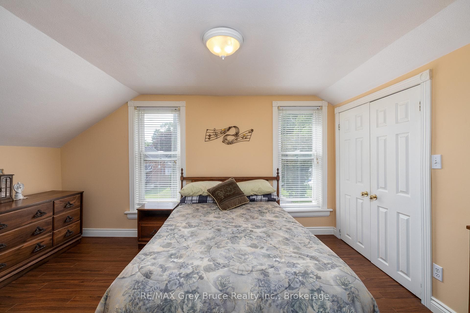 1591 5th Avenue photo 19