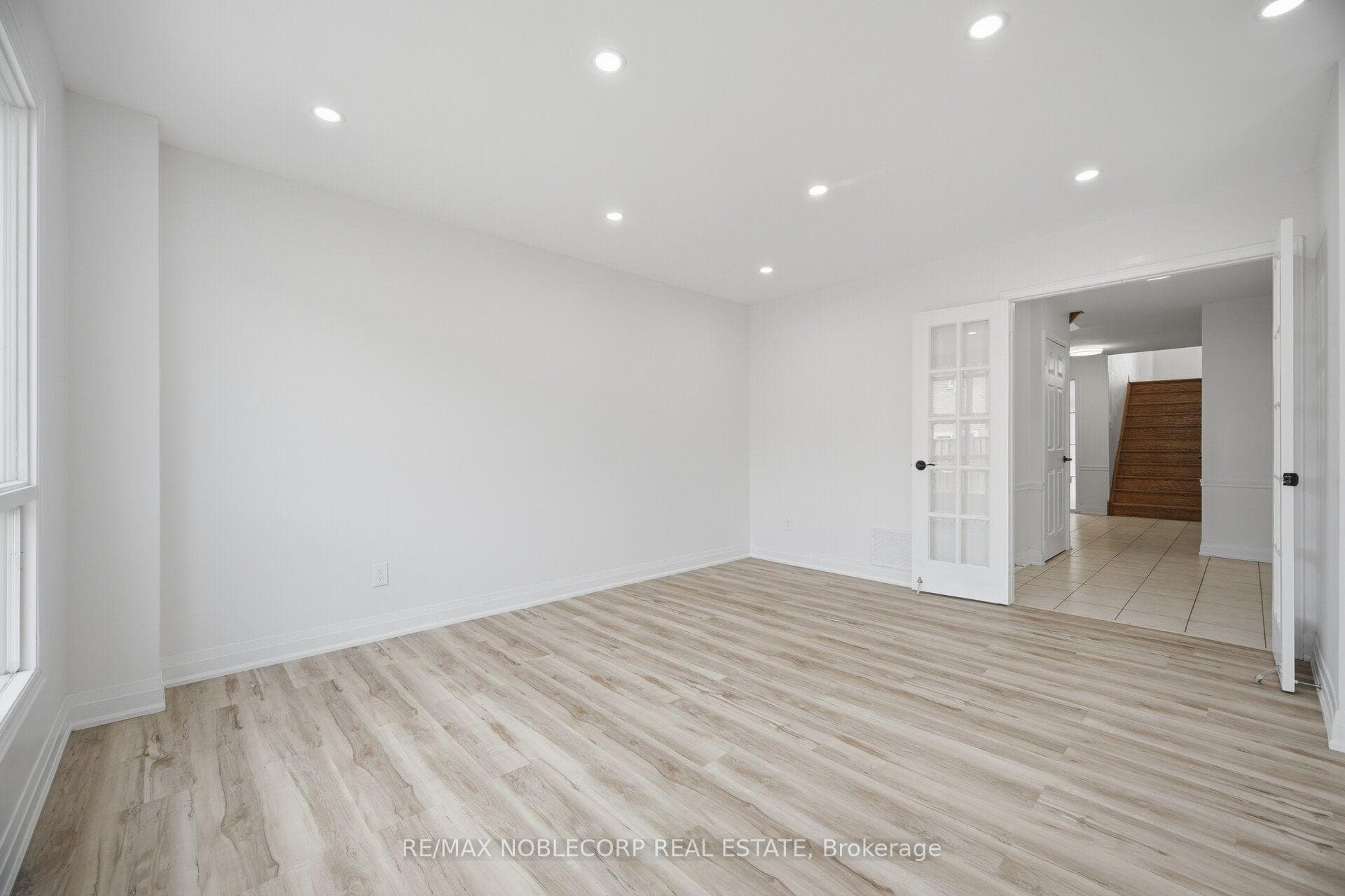 66 Cinrickbar Drive photo 11