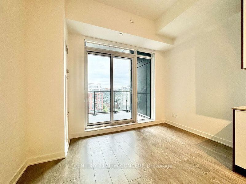 543 Richmond Street Unit LPH13 photo 3