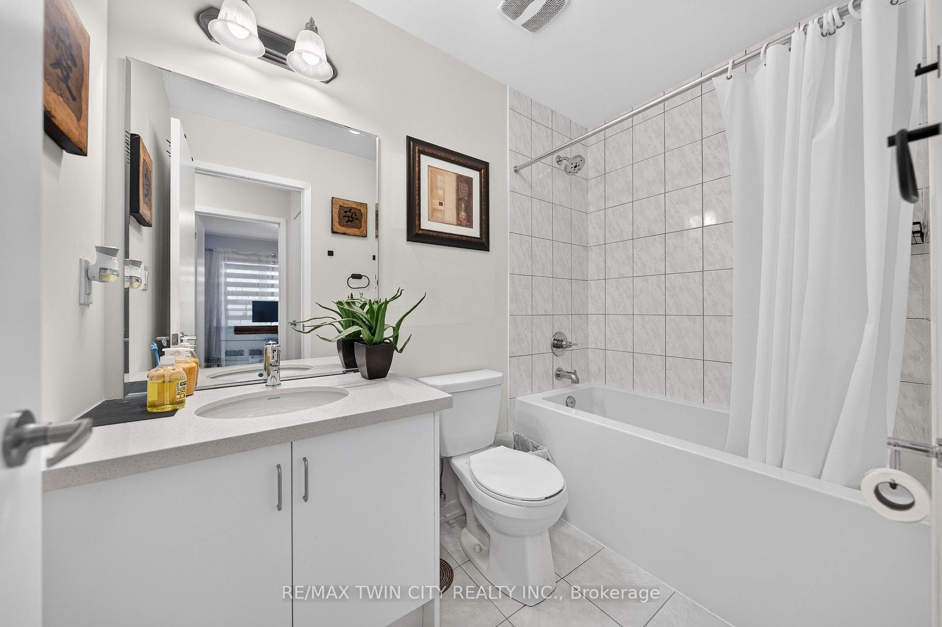 49 Lambert Lane photo 35