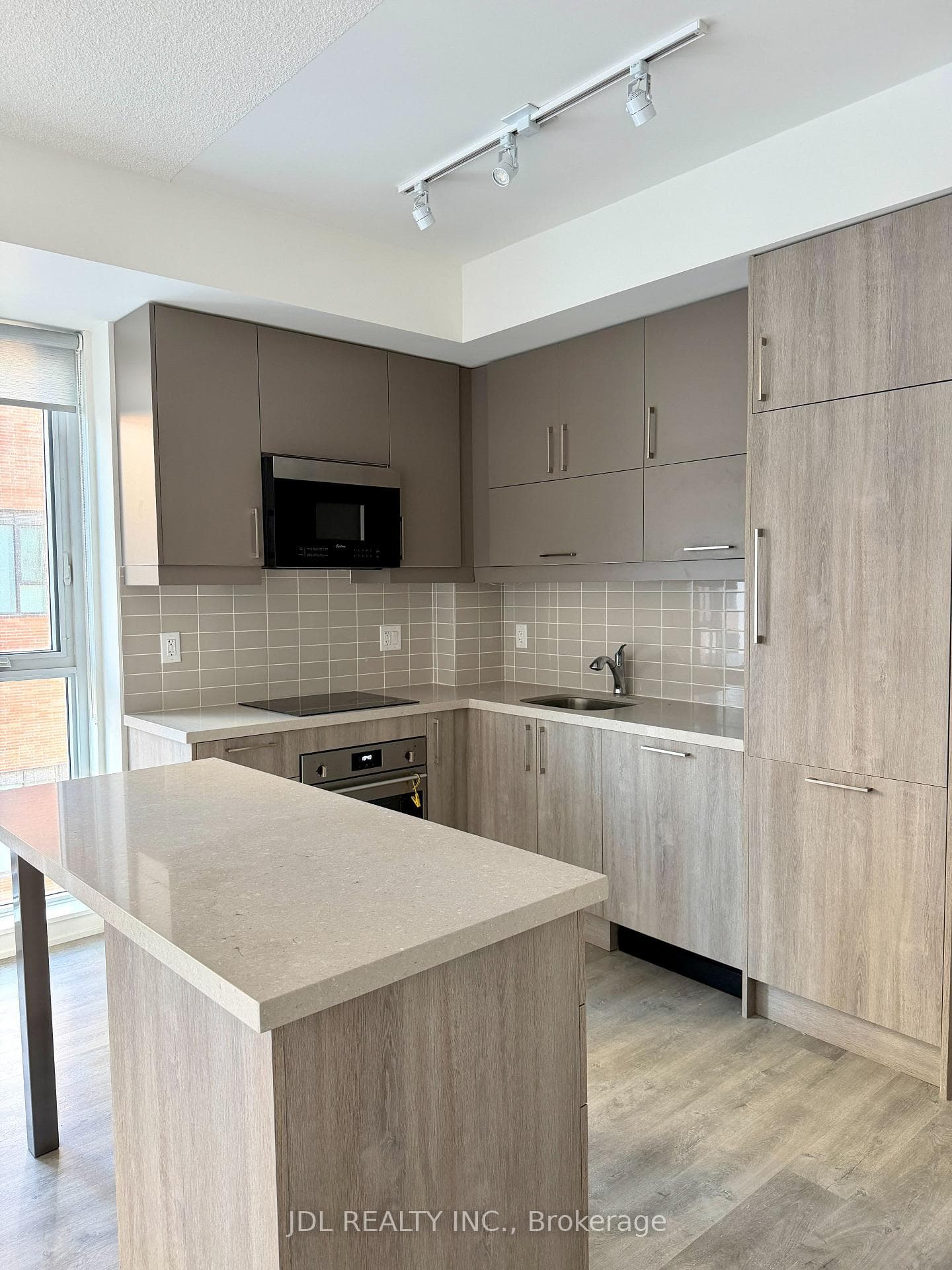 8119 Birchmount Road Unit 810 photo 5