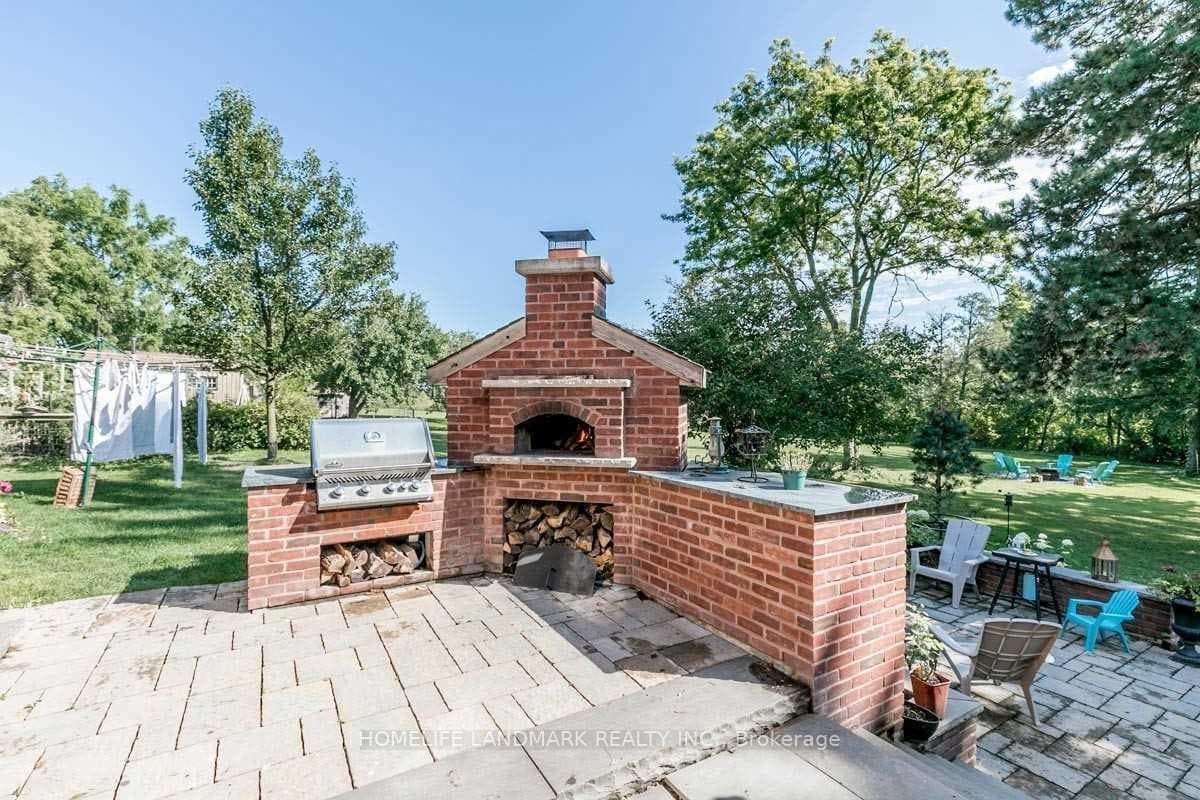220 Gormley Road photo 12