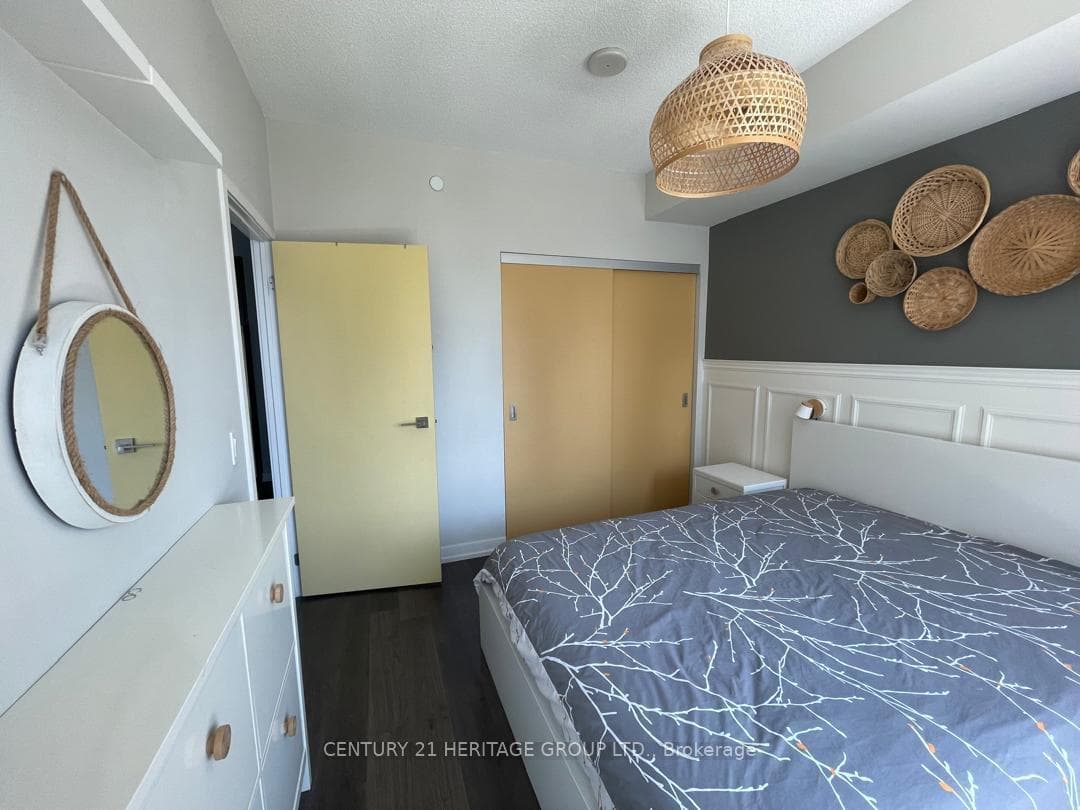 98 Lillian Street Unit 1019 photo 10