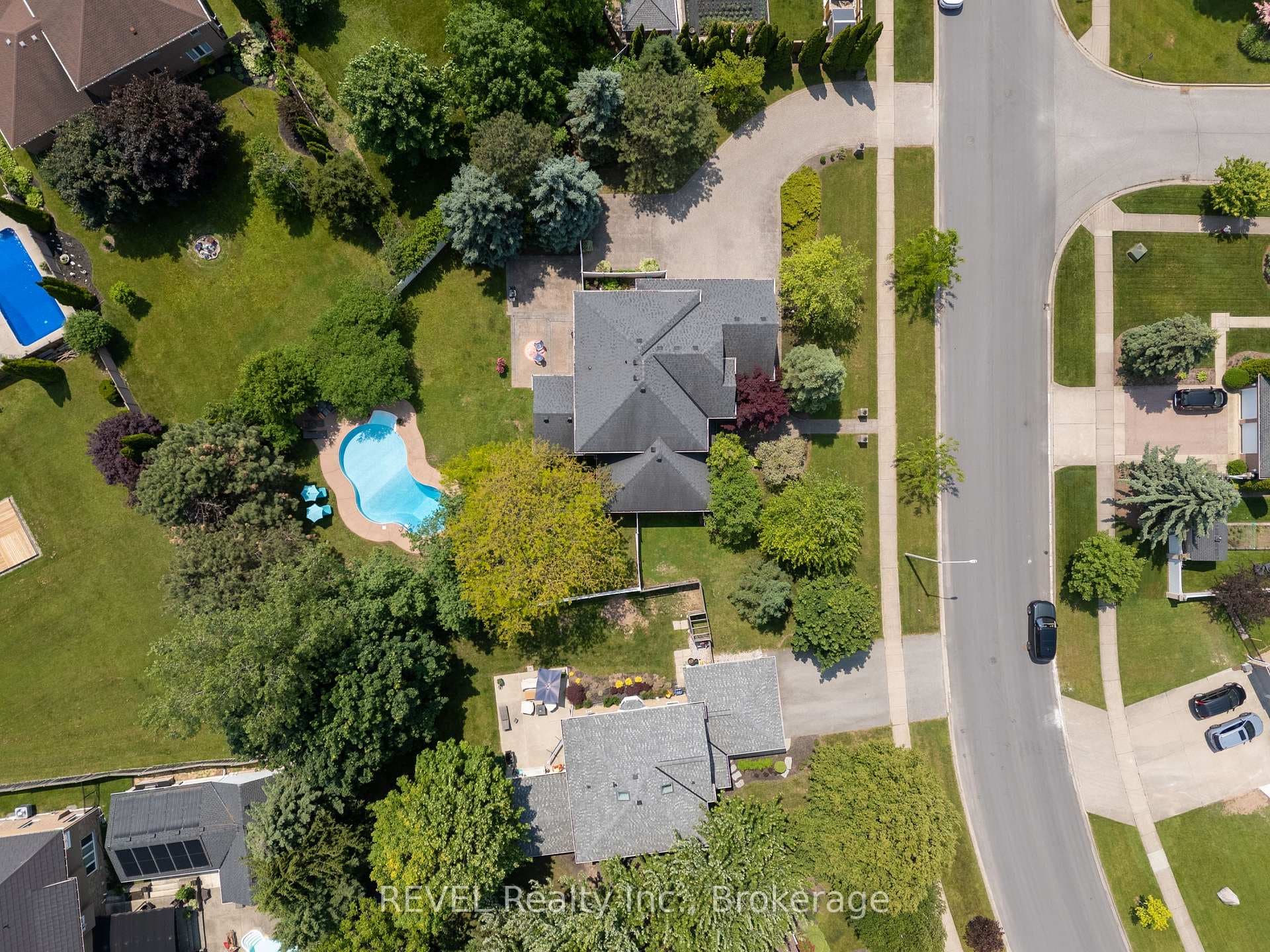 8055 Mount Carmel Boulevard photo 45