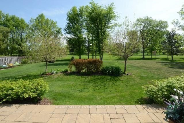 6677 SUTHERLAND Drive photo 28