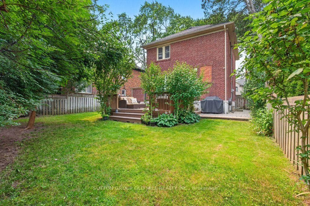 122 Strath Avenue photo 27