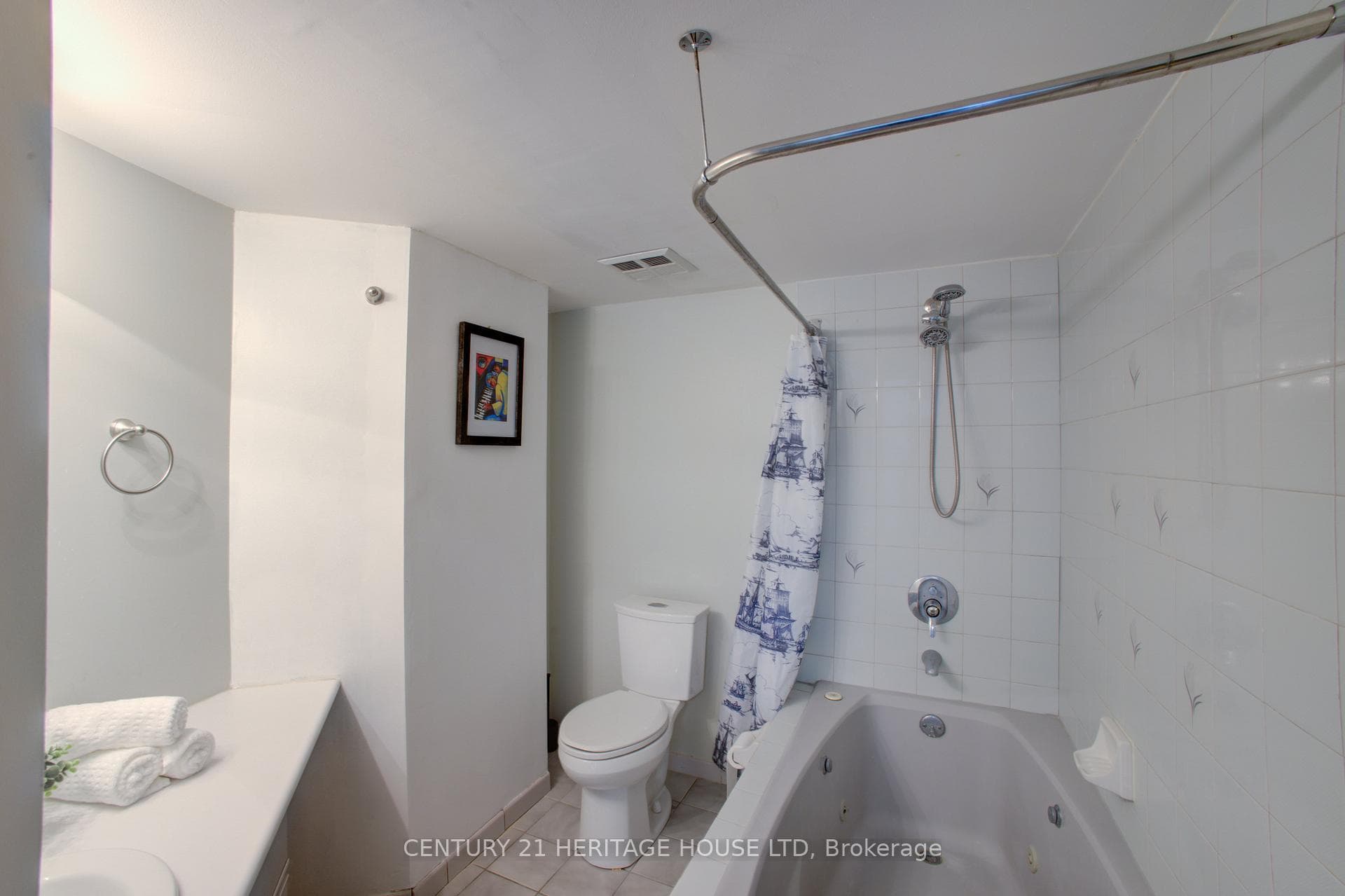 237 King Street Unit 305 photo 18