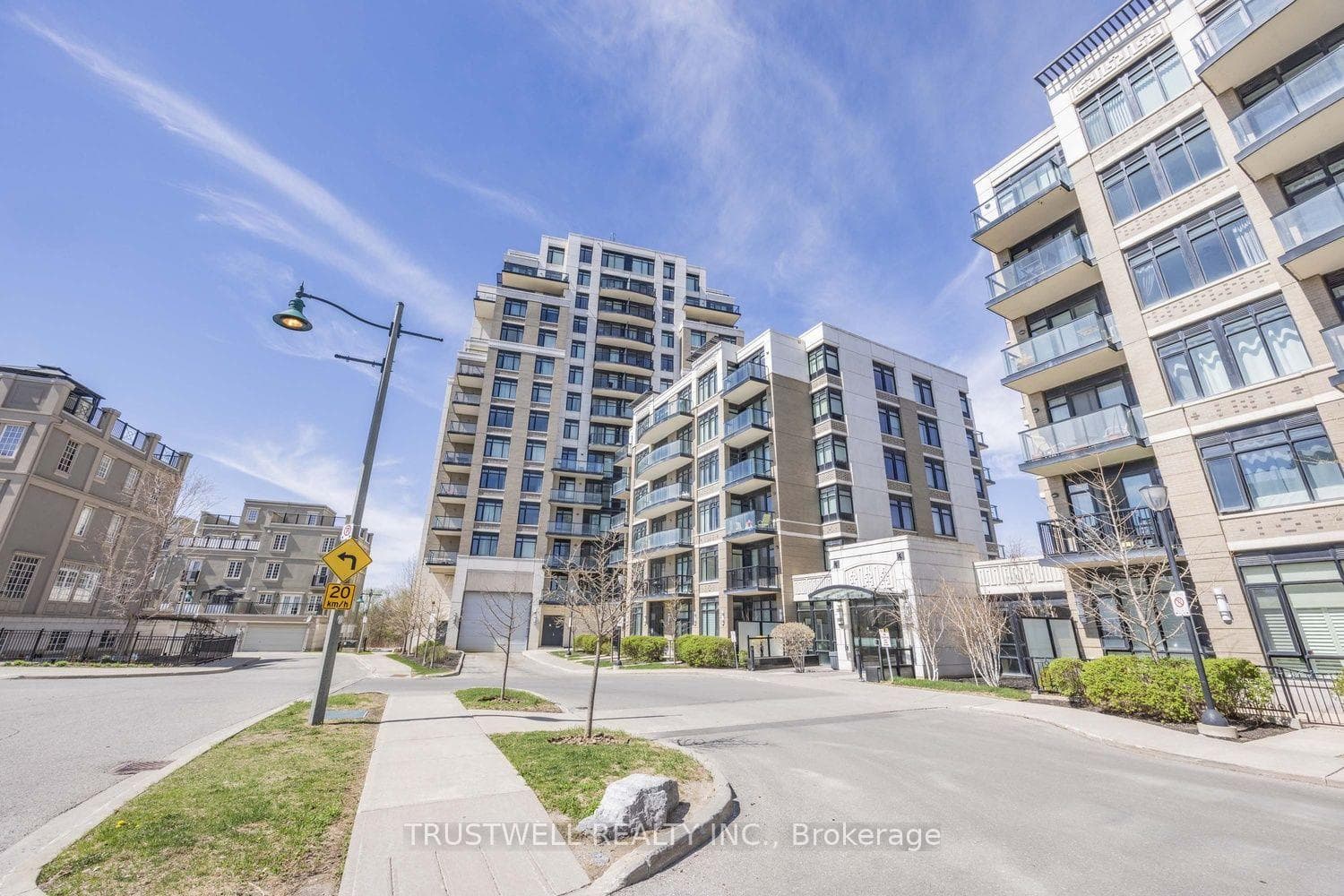 151 Upper Duke Crescent Unit 1207 photo 1