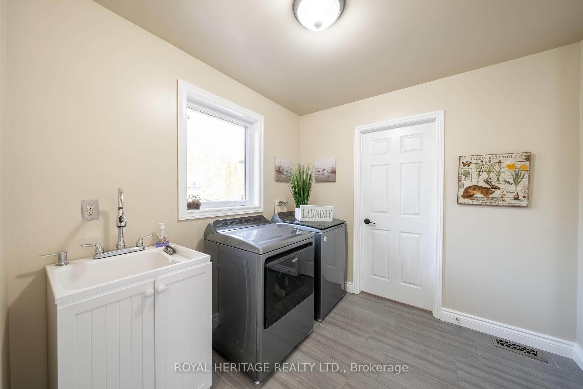 7 Castle Harbour Drive photo 16