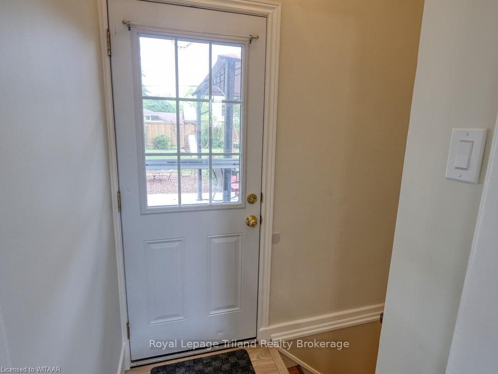 980 SLOANE Street photo 34