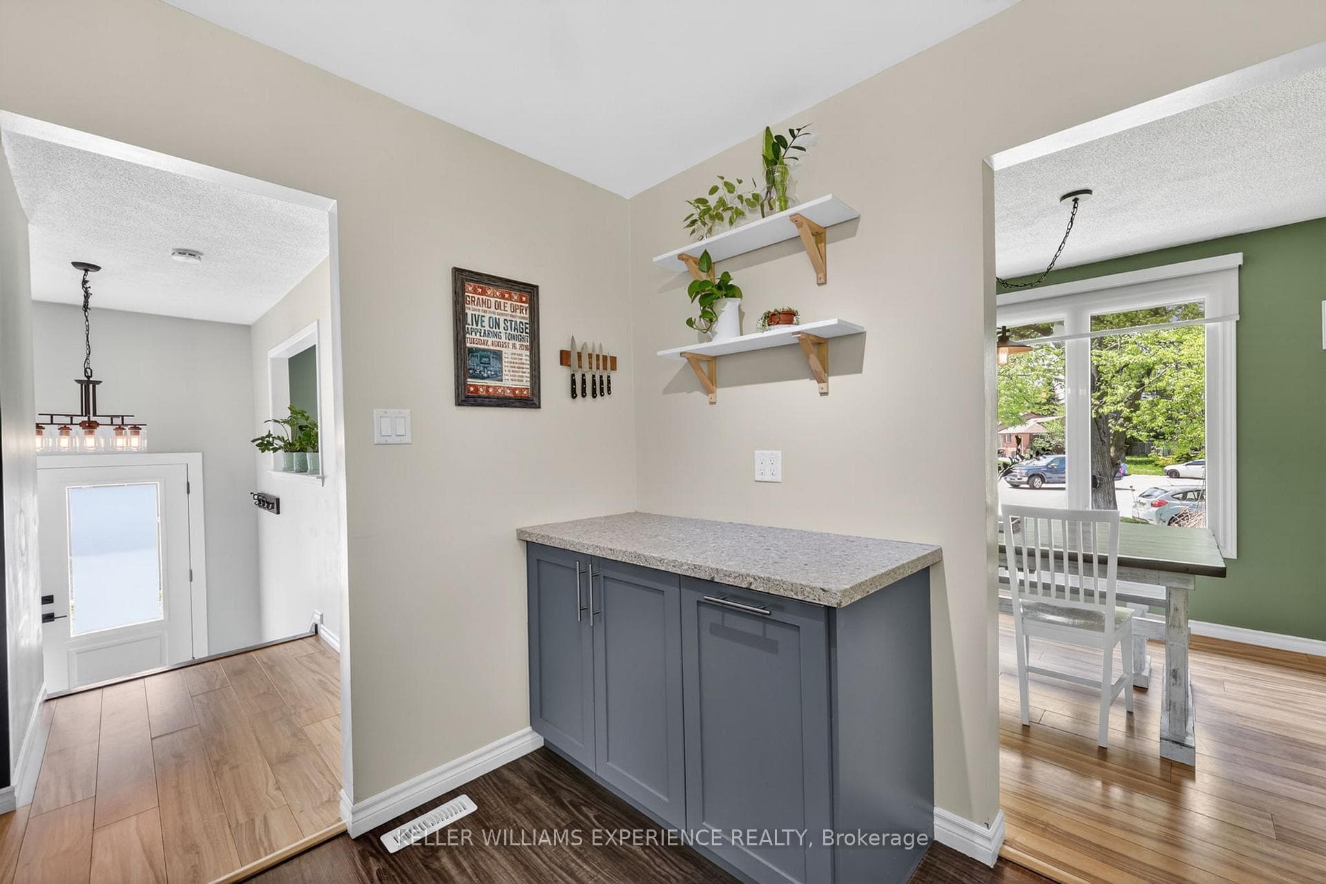 5 Atwood Court photo 9