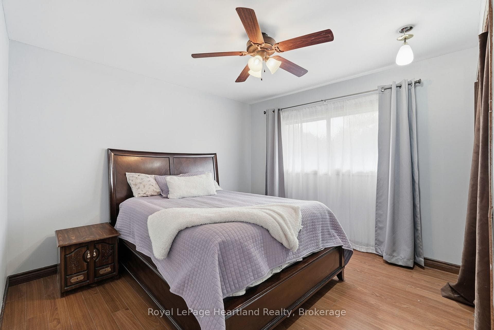 292 Wellington Street photo 16