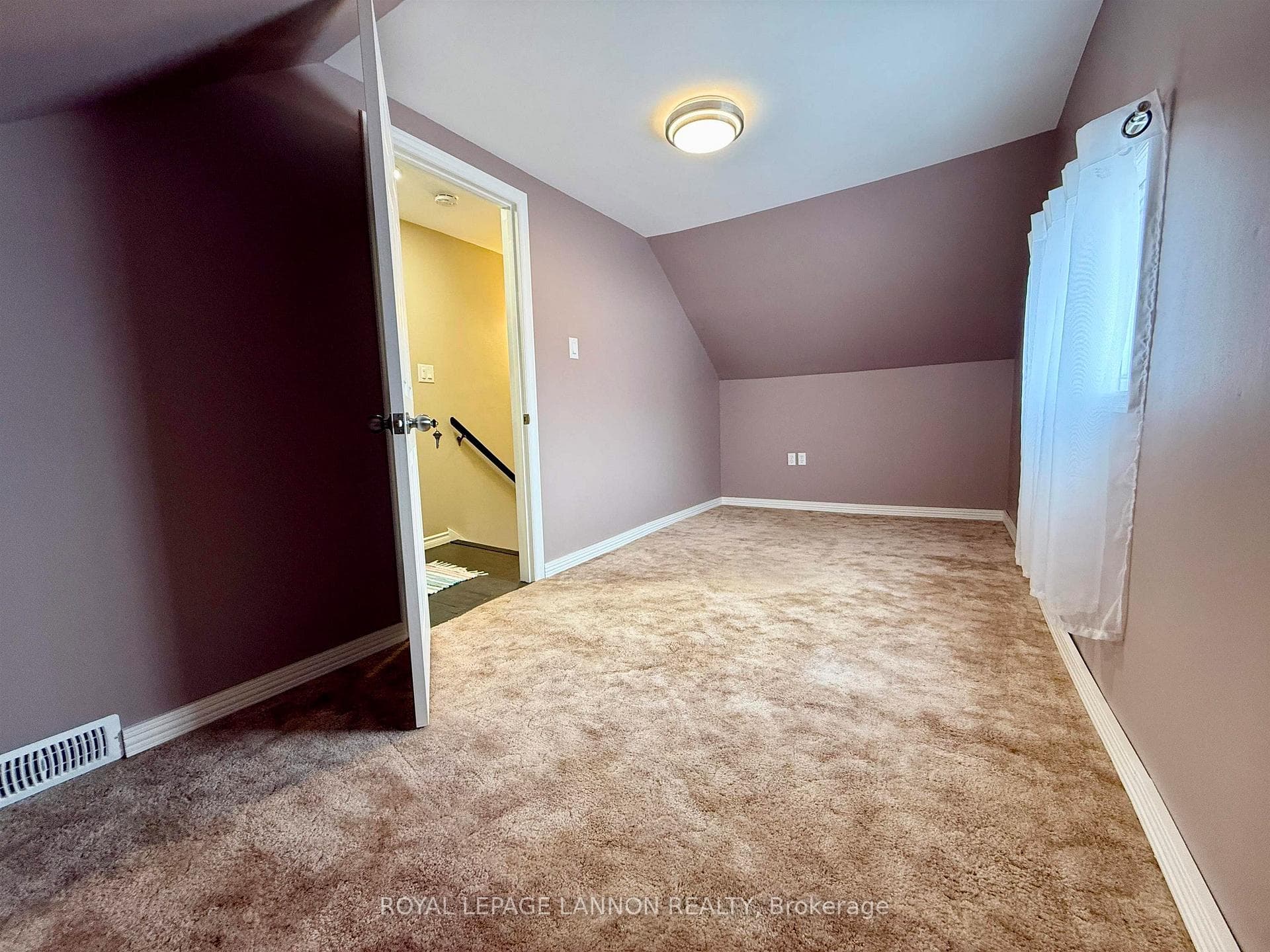 340 Francis Street photo 21