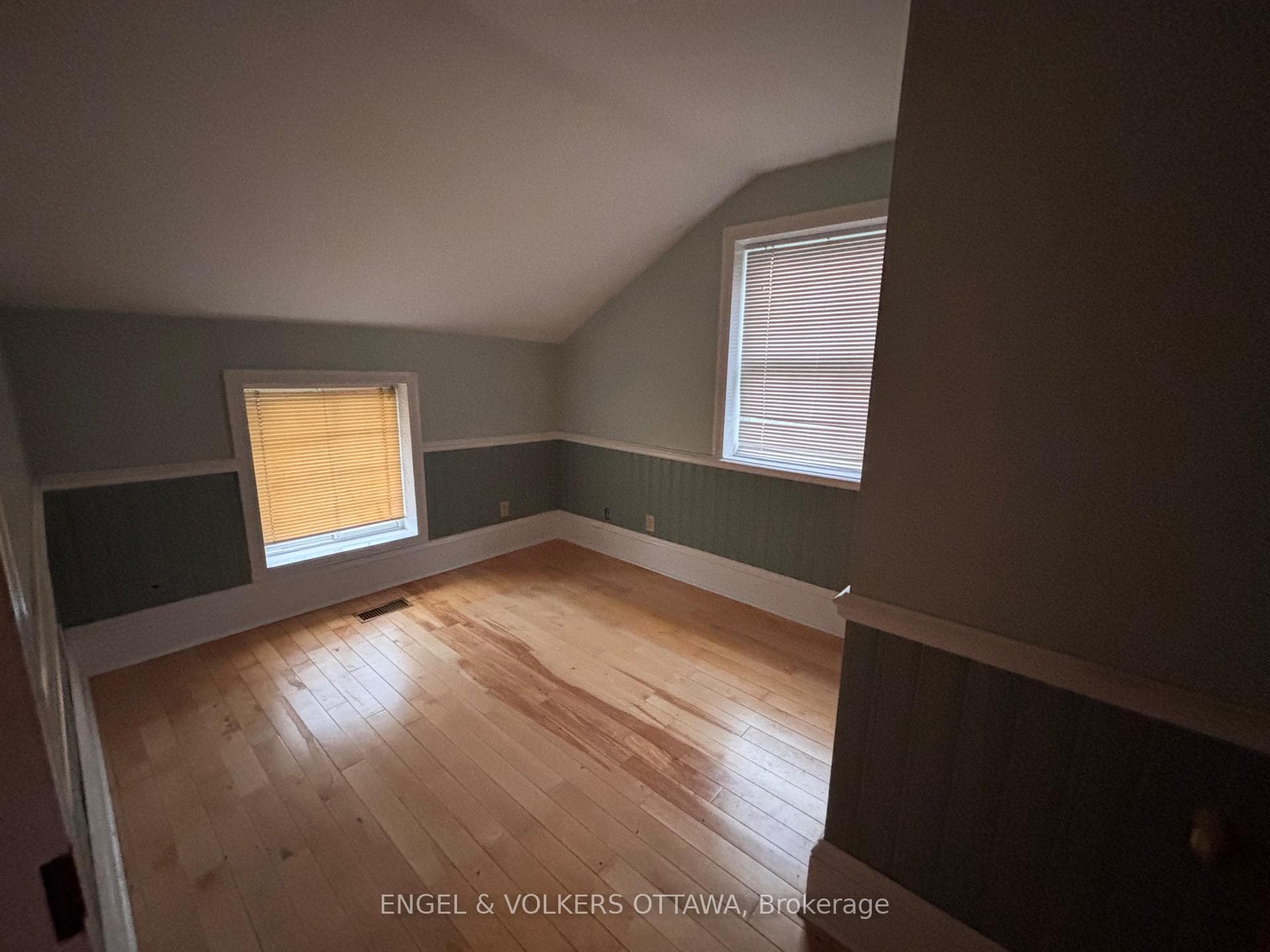 8666 Springhill Road photo 25