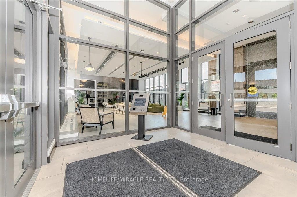 15 Glebe Street Unit 1406 photo 5