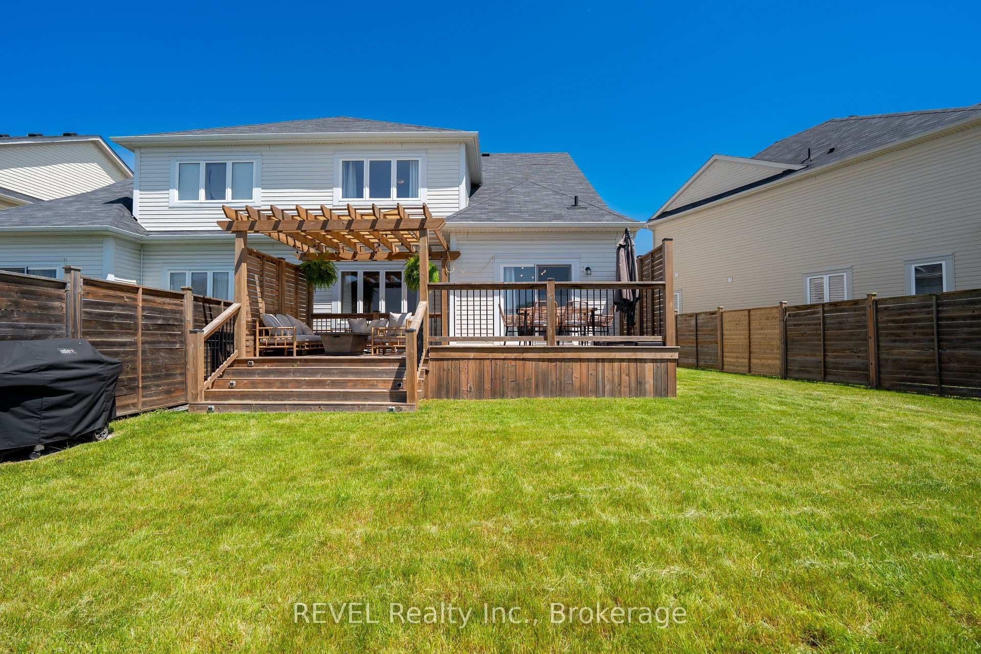 54 Dominion Crescent photo 43