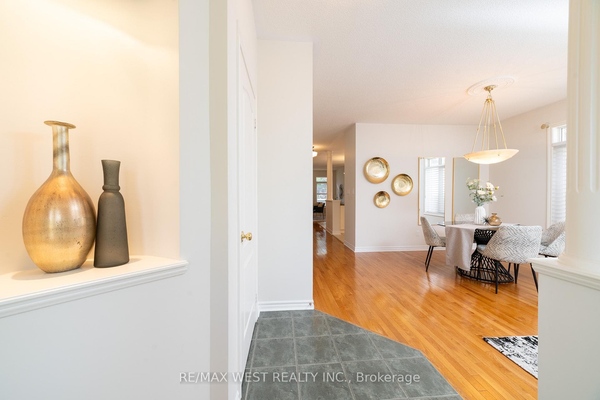 1876 Falconwood Way photo 5