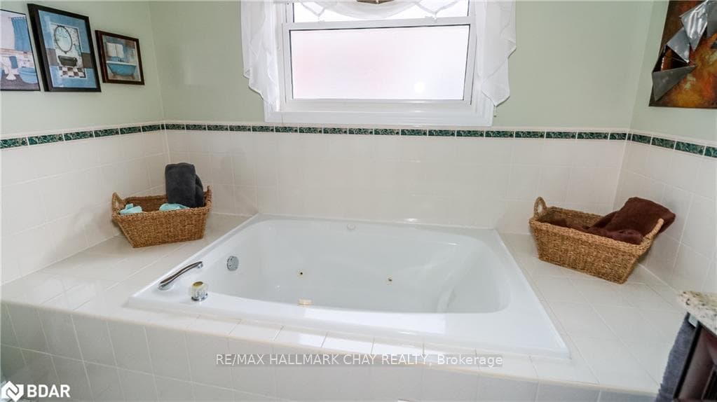 163 Livingstone Street photo 20