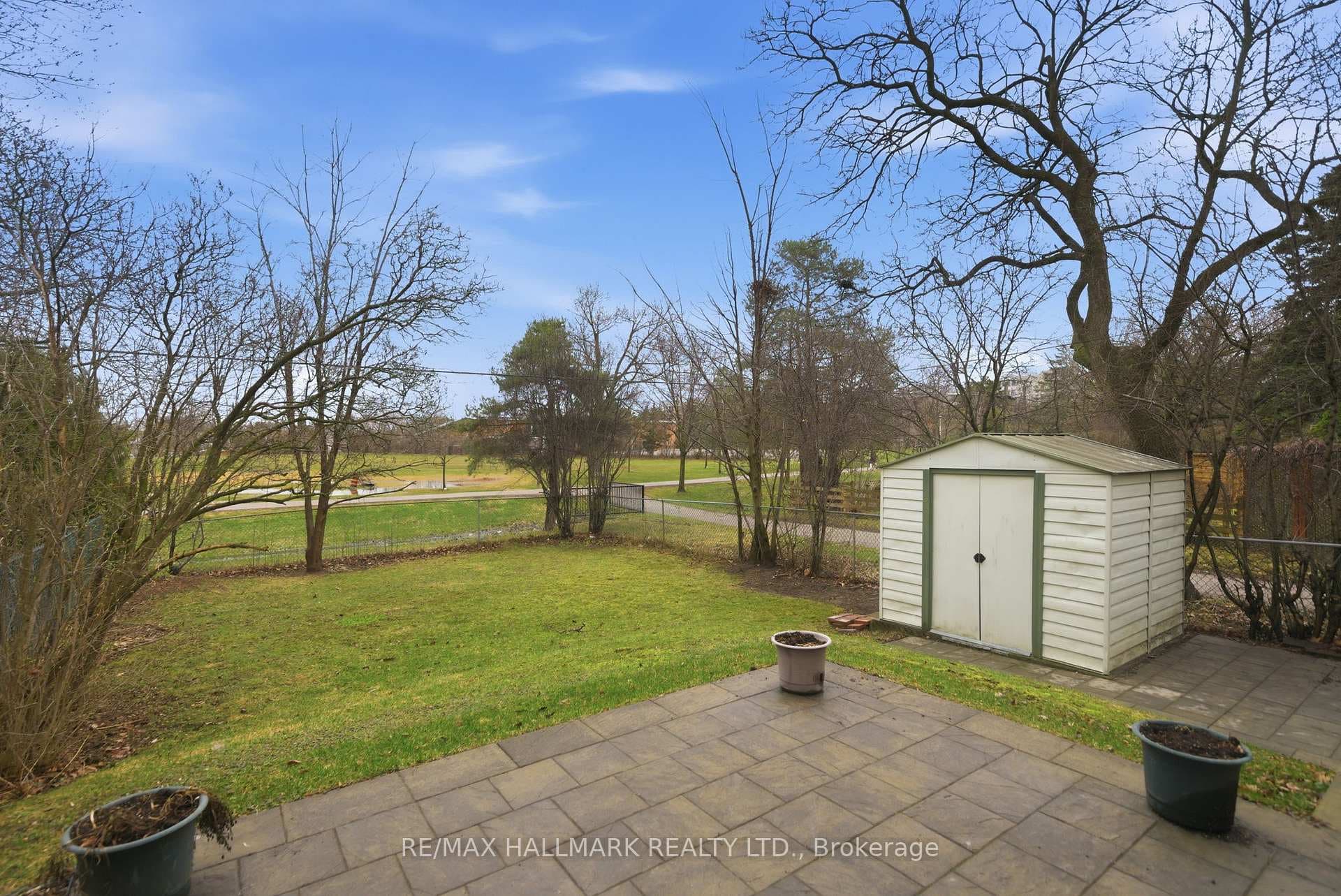 28 Langbourne Place photo 39
