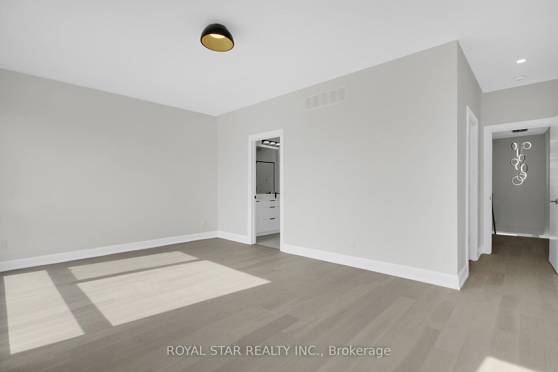551 Mutual Street photo 18