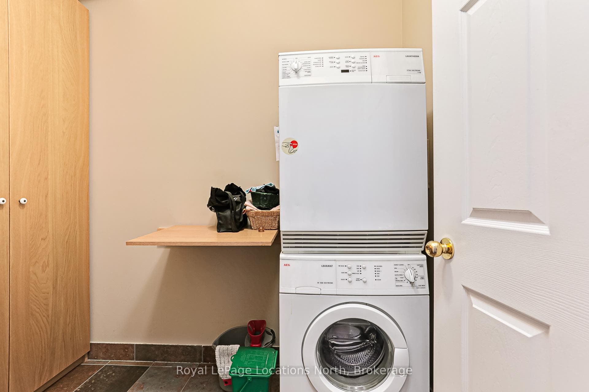 56 Thomas Drive photo 14