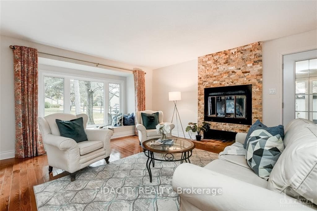 2 KITTANSETT Court photo 3