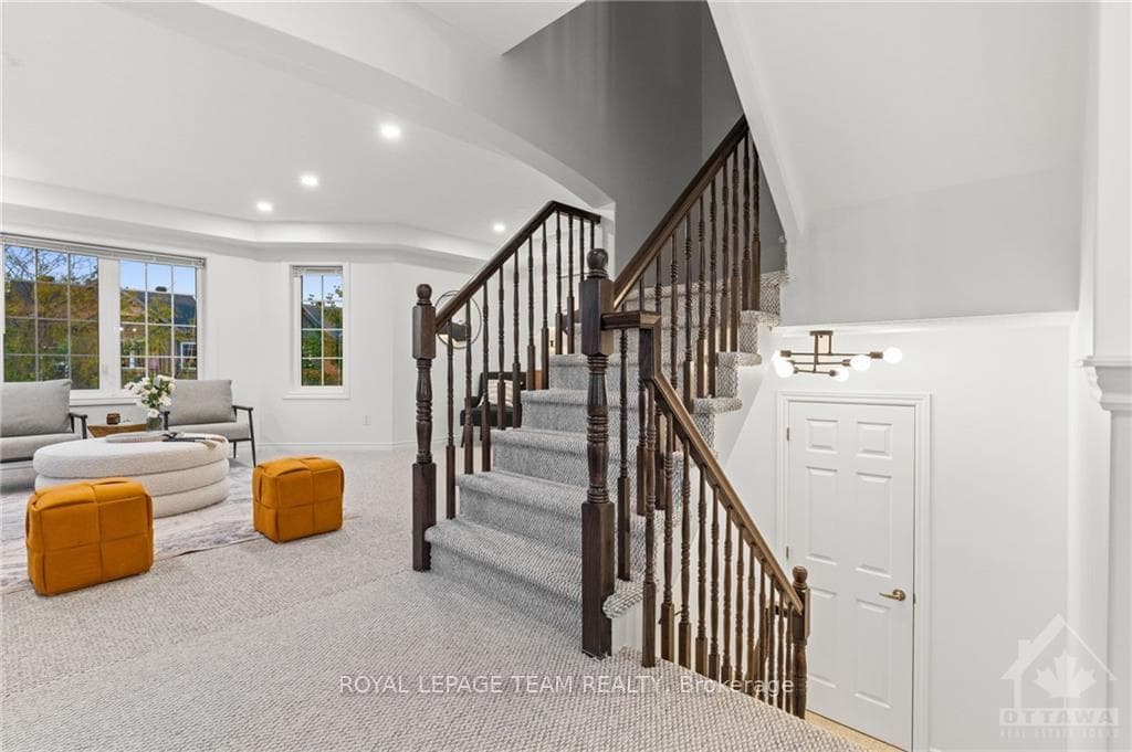 716 MALOJA Way photo 18