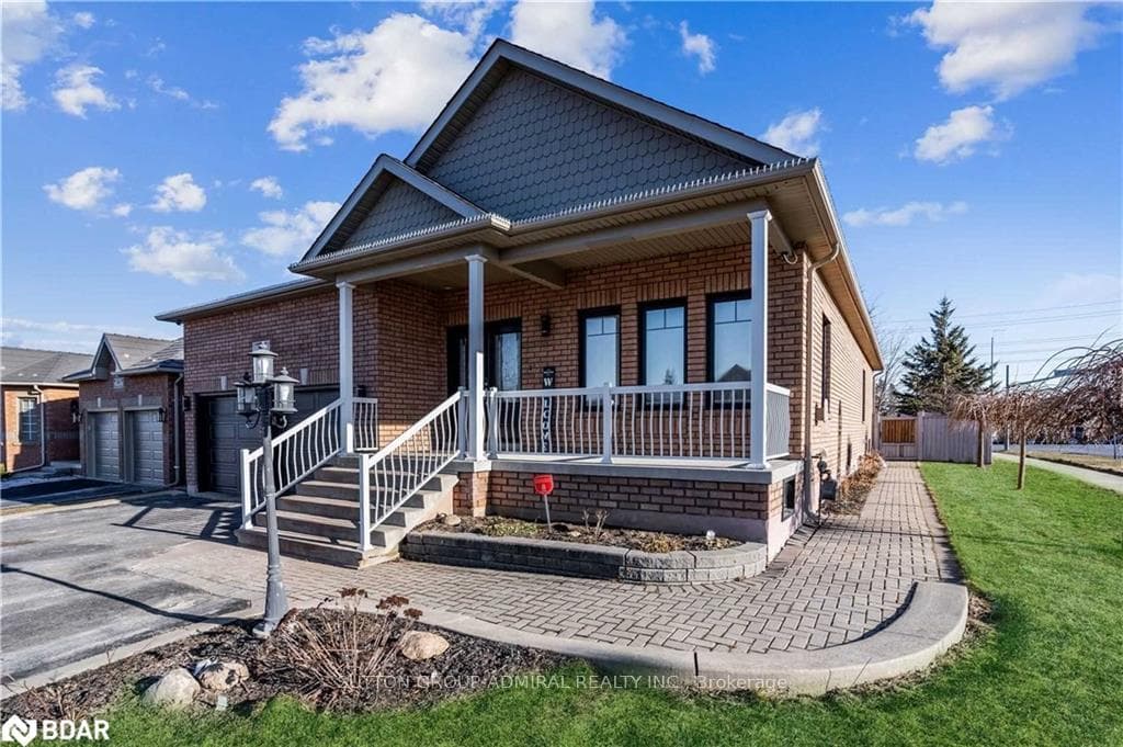 88 Edwards Drive photo 1