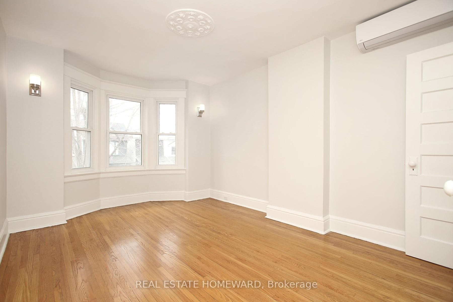 266 Salem Avenue photo 25