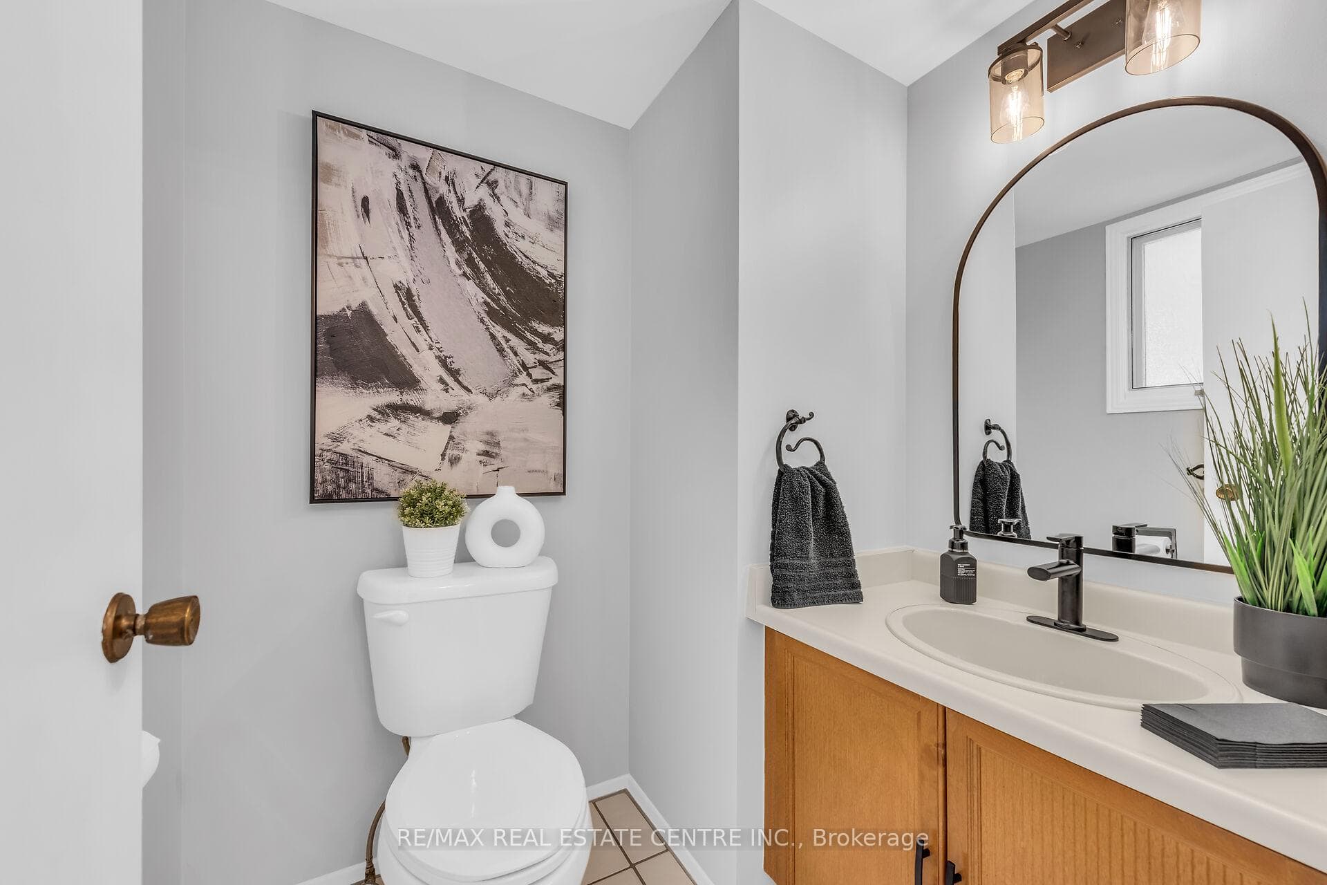 7 Agawam Court photo 19