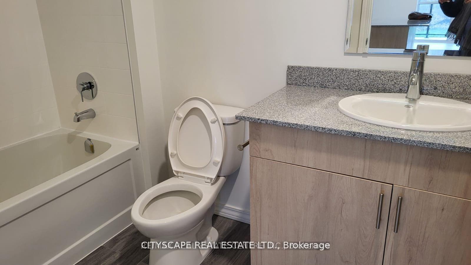 1098 Paisley Road Unit 411A photo 13