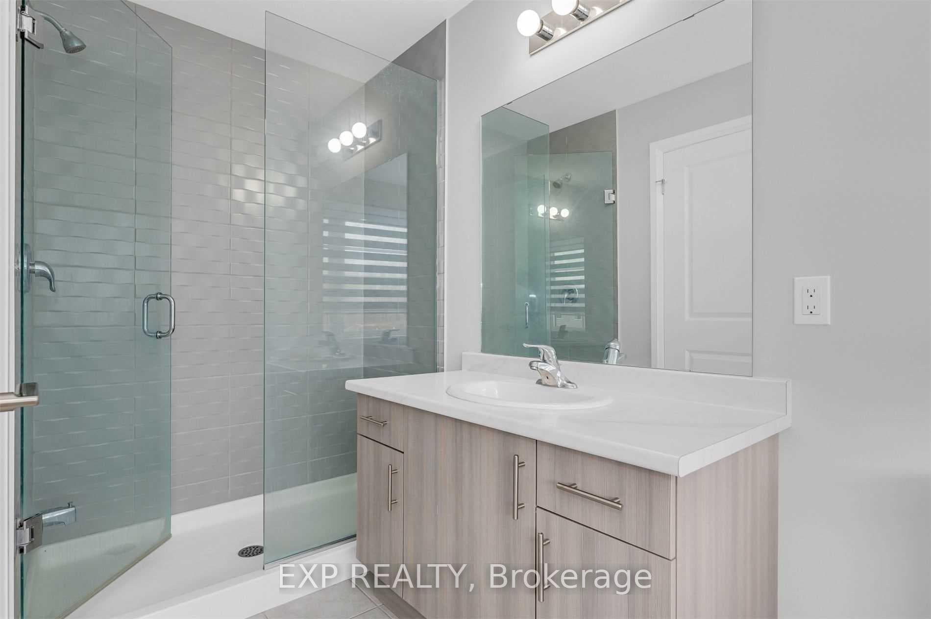 520 Grey Street Unit 13 photo 11