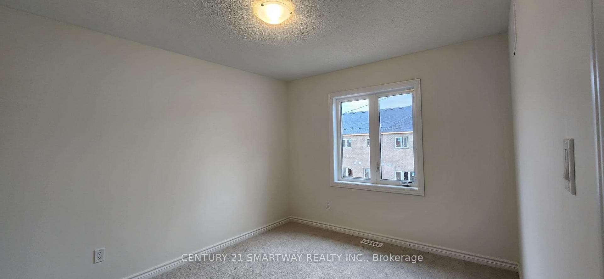 20 Huntsworth Avenue photo 17