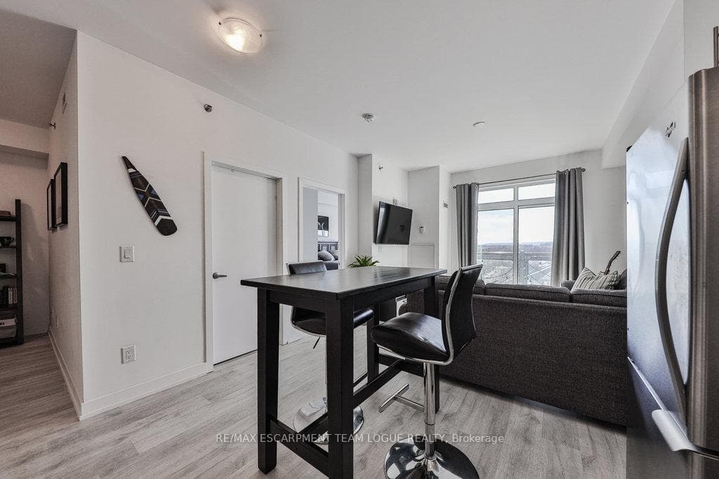 2490 Old Bronte Road Unit 511 photo 16