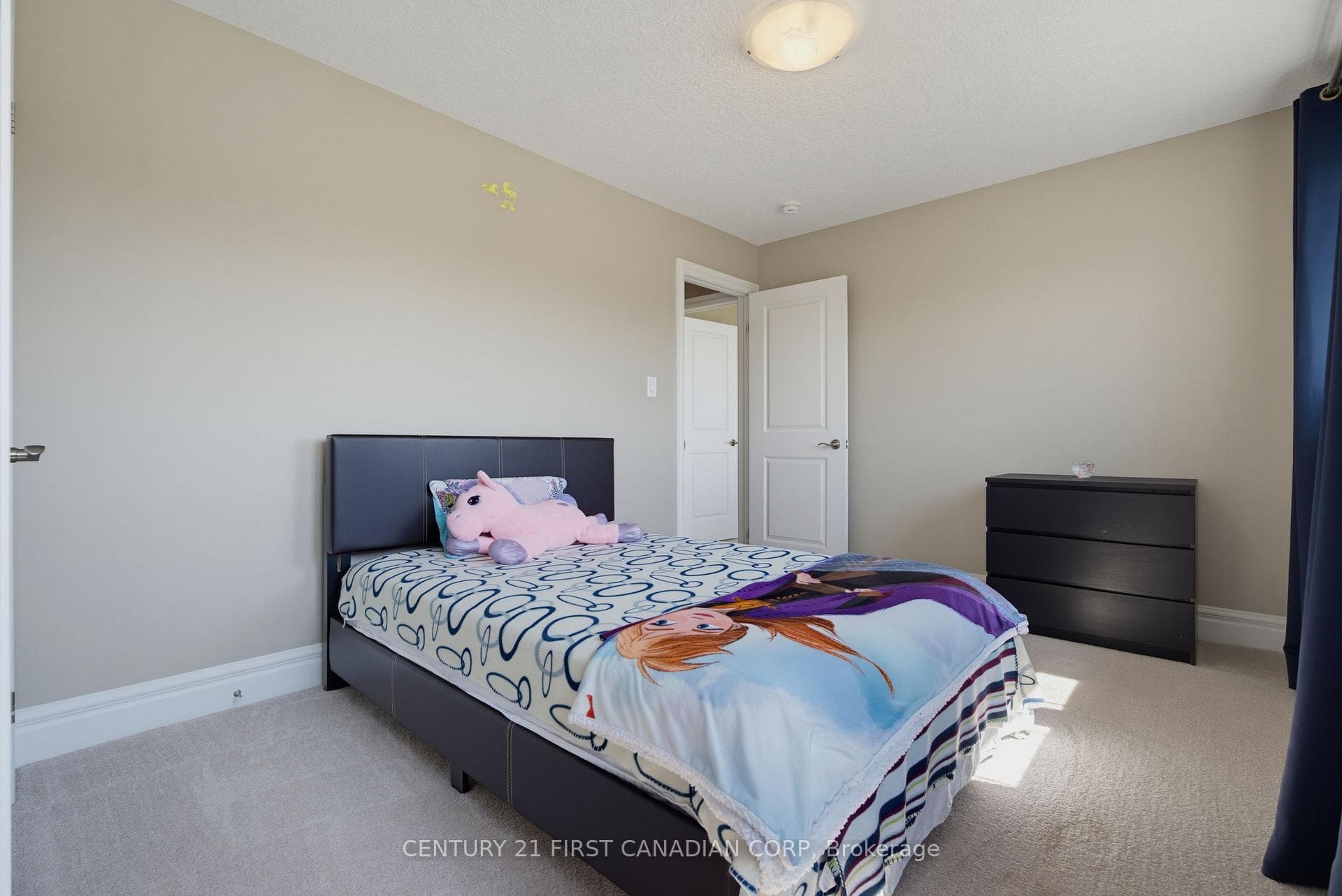 3429 Singleton Avenue photo 31