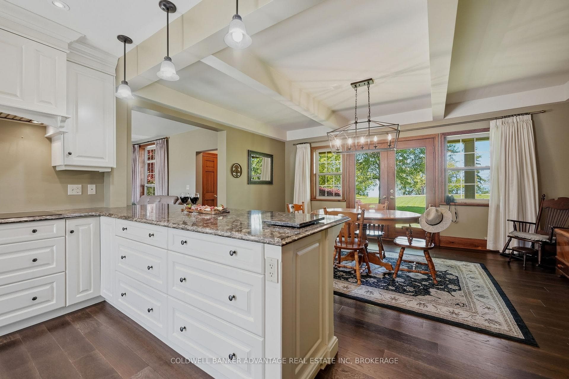 4698 Sandy Cove Drive photo 20