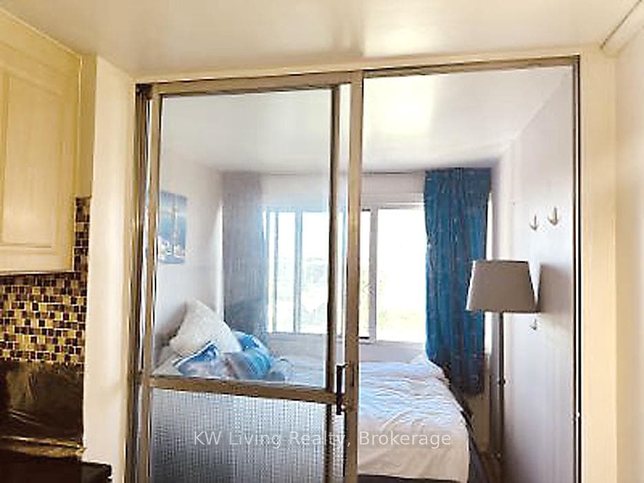 715 Don Mills Road Unit 1604 photo 11