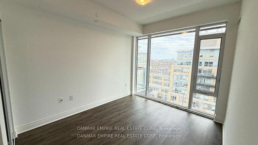 700 Sheppard Avenue Unit 717 photo 12