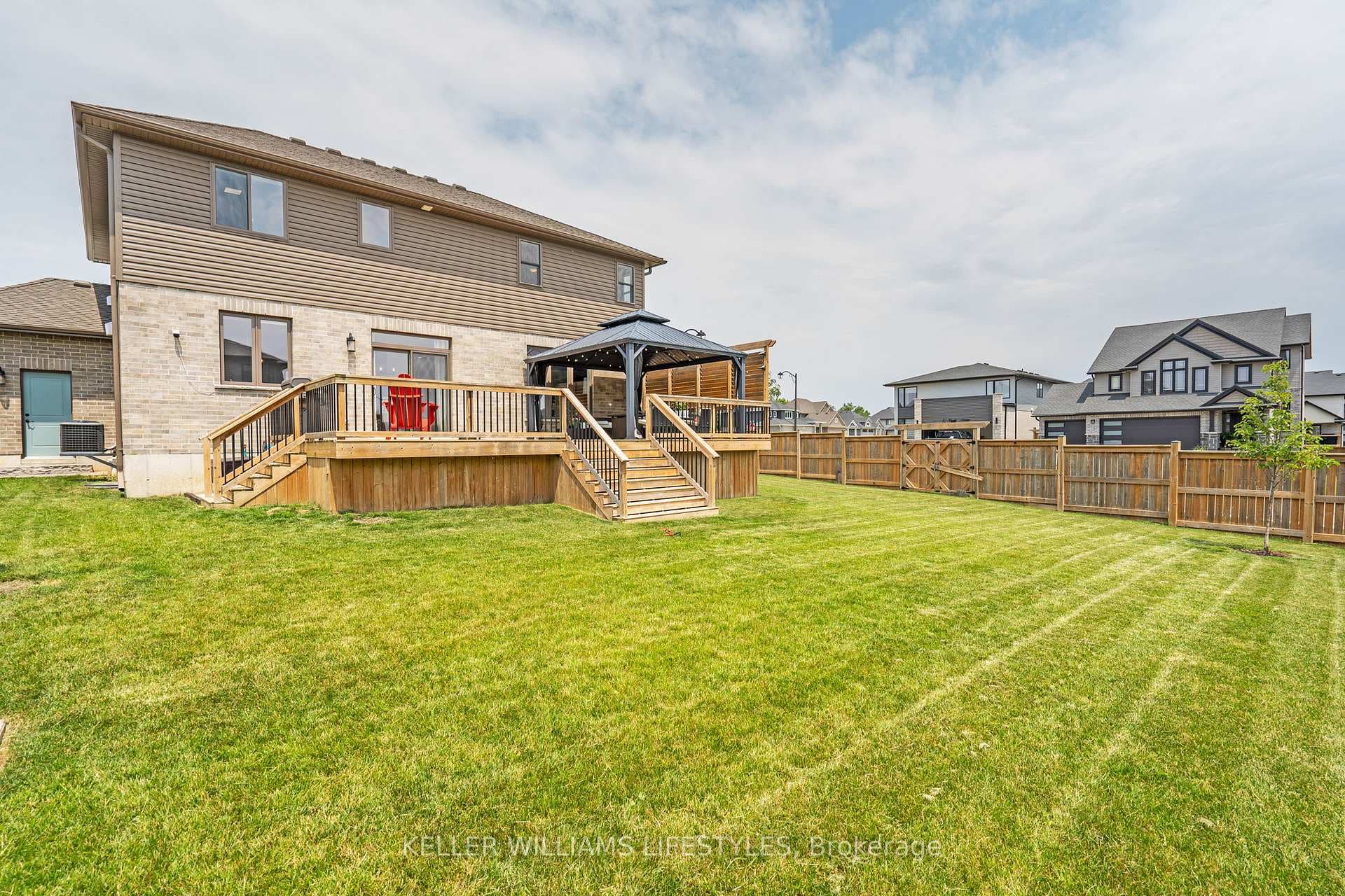 88 Graydon Drive photo 33