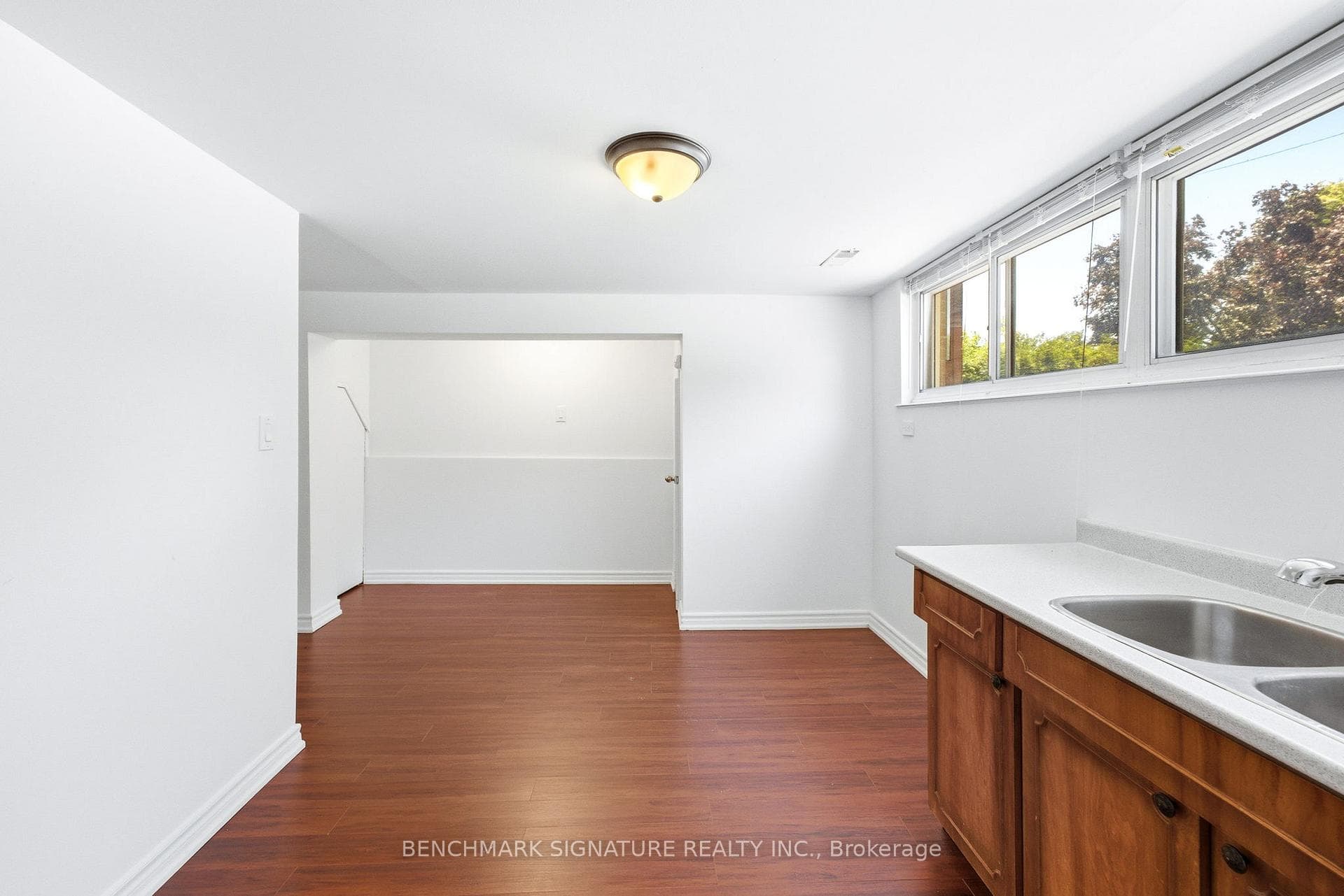 51 Baybrook Crescent photo 29