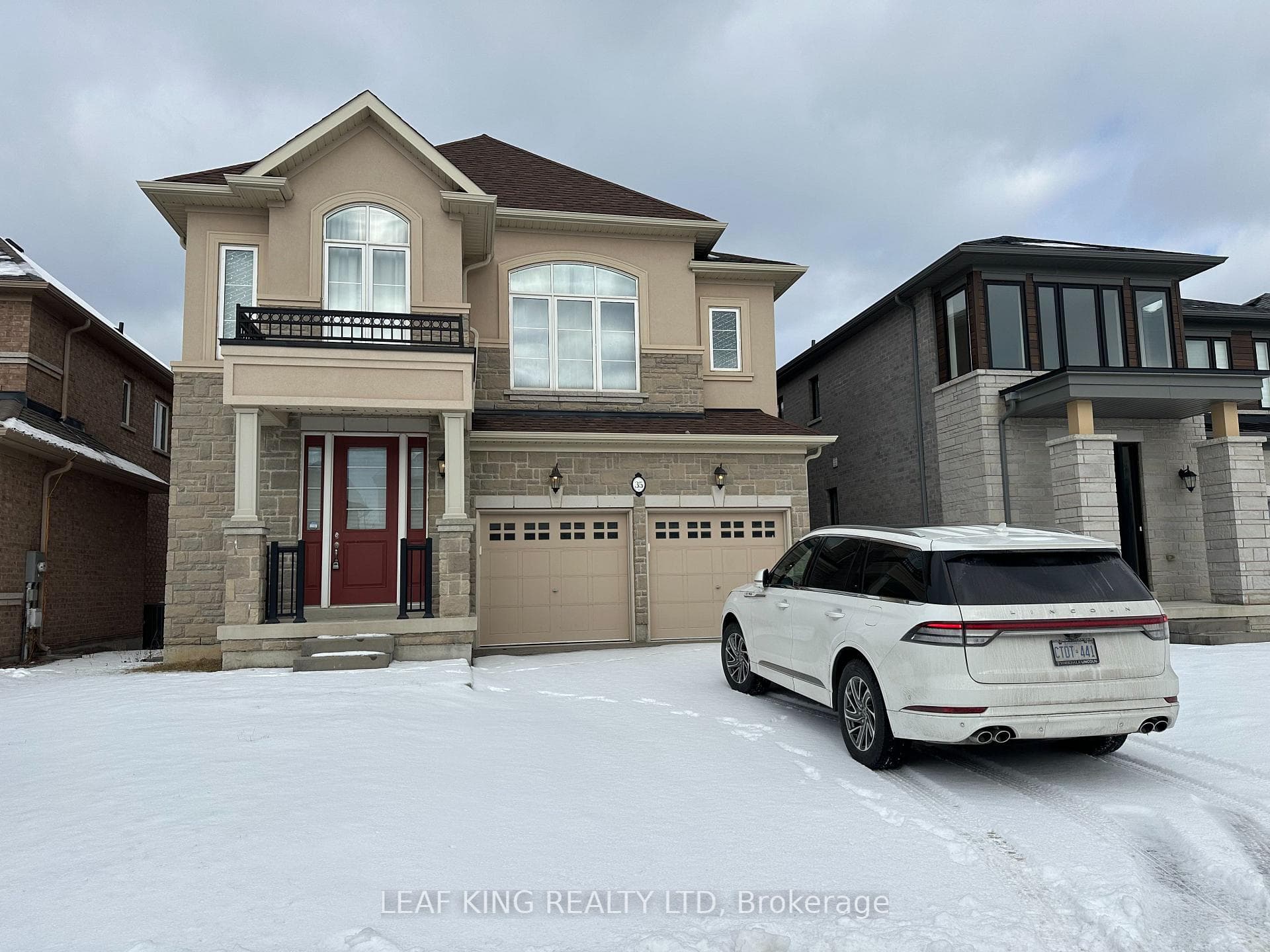 35 Morrison Drive photo 1