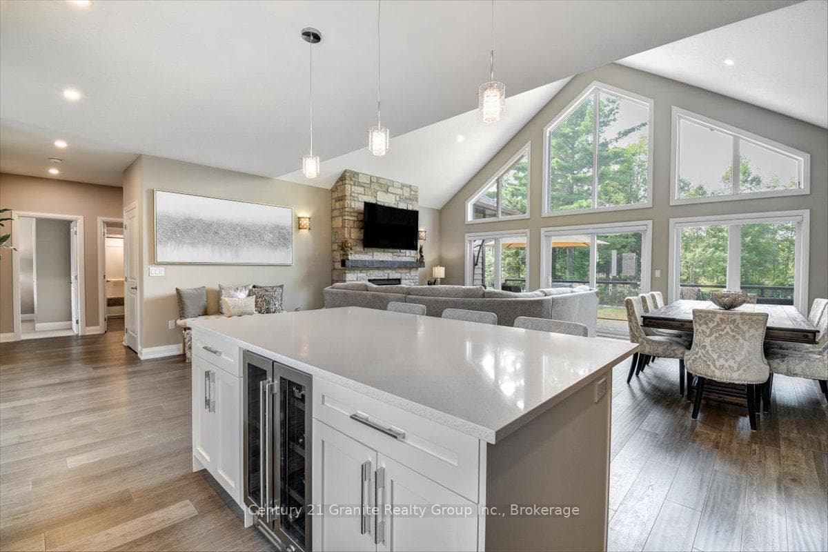 9 Bancroft Ridge Drive photo 13