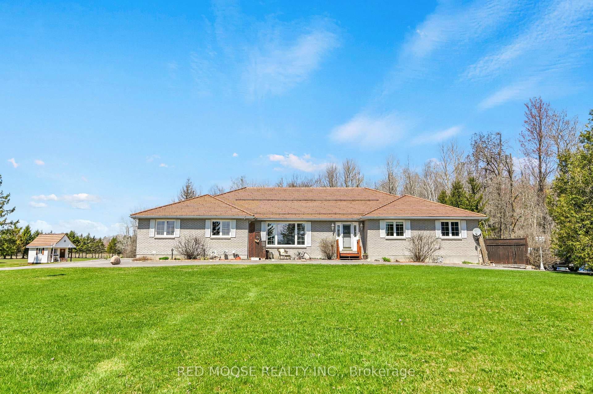 4+2 Custom Bungalow with Metal roof