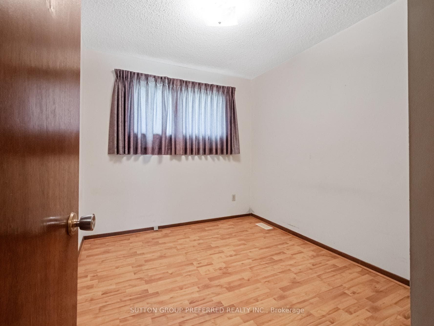 47 Barrington Drive photo 24