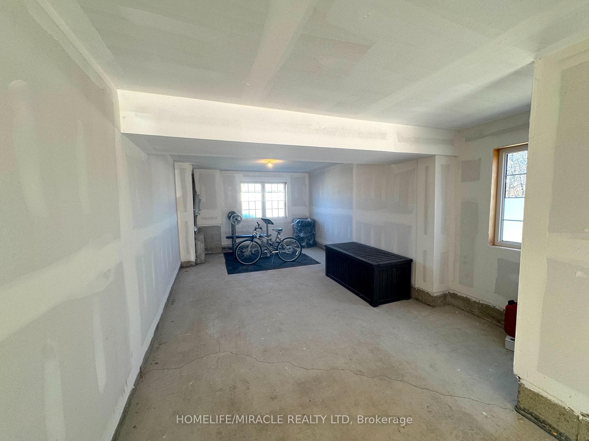 180 Howden Boulevard Unit 48 photo 23